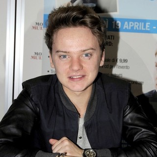 Conor Maynard in Conor Maynard Signs Copies of His Album Contrast and Meets Fans
