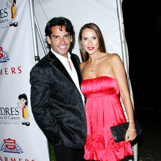 Cristian de la Fuente, Angelica Castro in Padres Contra El Cancer's 25th Anniversary Gala - Arrivals