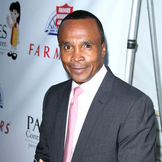 Sugar Ray Leonard in Padres Contra El Cancer's 25th Anniversary Gala - Arrivals
