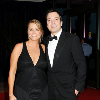 Nancy Juvonen, Jimmy Fallon in 2010 White House Correspondents Association Dinner - Arrivals