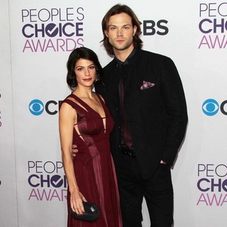 Jared Padalecki in People's Choice Awards 2013 - Red Carpet Arrivals - cortese-padalecki-people-s-choice-awards-2013-03