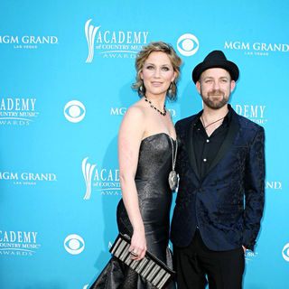 Sugarland in The 45th Annual Academy of Country Music Awards