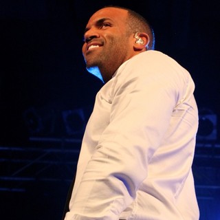 Craig David Performing Live on Stage - craig-david-performing-live-06