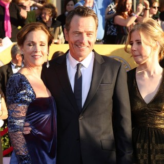 Bryan Cranston in The 18th Annual Screen Actors Guild Awards - Arrivals - cranston-dearden-18th-annual-screen-actors-guild-awards-01