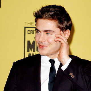 Zac Efron in 15th Annual Critics' Choice Movie Awards