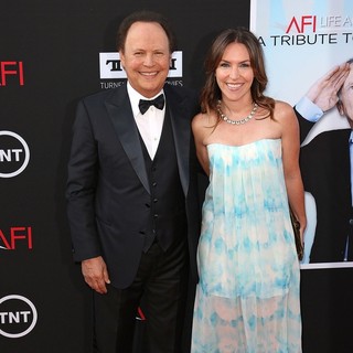 Billy Crystal in 41st AFI Life Achievement Award Honoring Mel Brooks - Red Carpet - crystal-foley-41st-afi-life-achievement-award-01