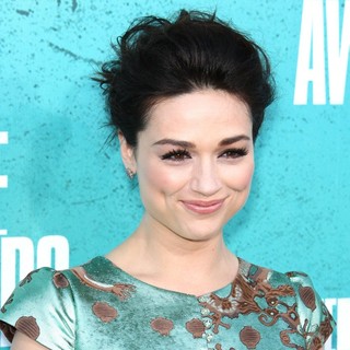 Crystal Reed in 2012 MTV Movie Awards - Arrivals