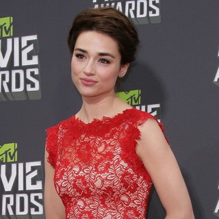 Crystal Reed in 2013 MTV Movie Awards - Arrivals - crystal-reed-2013-mtv-movie-awards-03