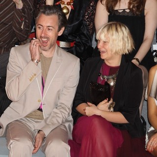 Sia Furler in Mercedes-Benz IMG New York Fashion Week Spring-Summer 2011 - Christian Siriano - Front Row - cumming-furler-new-york-fashion-week-spring-summer-2011-01