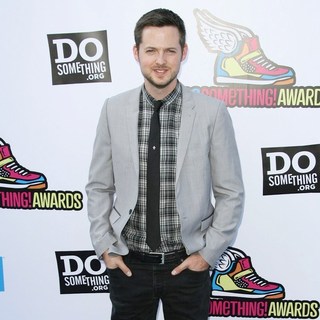 Damien Fahey in 2011 Do Something Awards - Arrivals