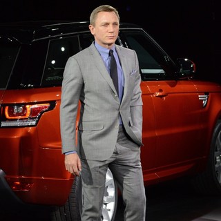 Daniel Craig