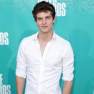Daniel Sharman