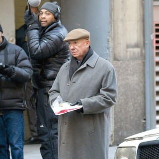 Dann Florek in The Film Set of  Law and Order: Special Victims Unit
