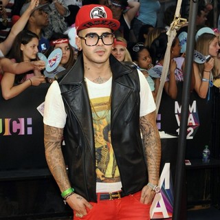 Danny Fernandes in 2012 MuchMusic Video Awards - Arrivals