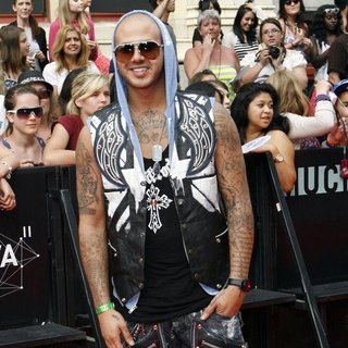 Danny Fernandes in 22nd Annual MuchMusic Video Awards - Arrivals