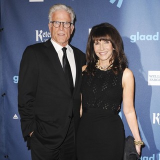 Mary Steenburgen in 24th Annual GLAAD Media Awards - Arrivals - danson-steenburgen-24th-annual-glaad-media-awards-03
