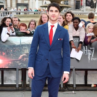Darren+criss+gq+photoshoot+video