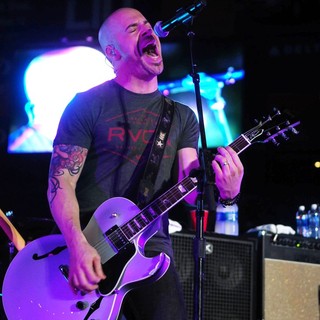 Chris Daughtry, DAUGHTRY in DAUGHTRY Perform Live at Citi Field