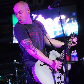Chris Daughtry, DAUGHTRY in DAUGHTRY Perform Live at Citi Field