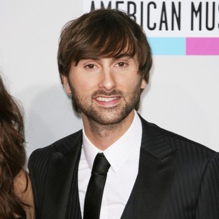 Lady Antebellum in 2011 American Music Awards - Arrivals - dave-haywood-2011-american-music-awards-01