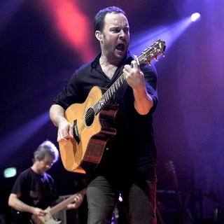 Dave Matthews, Dave Matthews Band in Dave Matthews Band Performing Live at PalaSharp