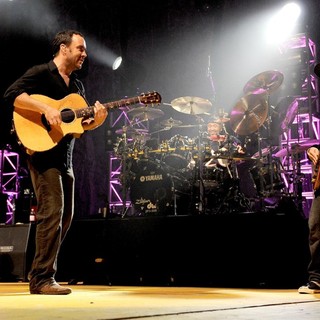 Dave Matthews Band Performing Live at PalaSharp