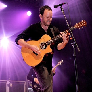 Dave Matthews, Dave Matthews Band in Dave Matthews Band Performing Live at PalaSharp