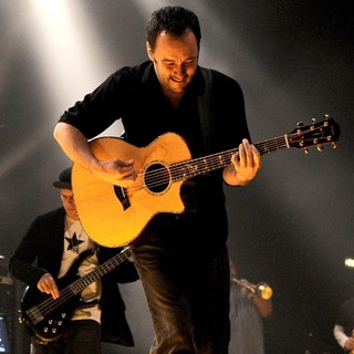Dave Matthews, Dave Matthews Band in Dave Matthews Band Performing Live at PalaSharp