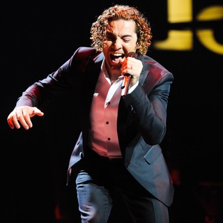 David Bisbal Performs - david-bisbal-performs-12