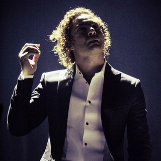 David Bisbal Performs