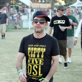 David Faustino