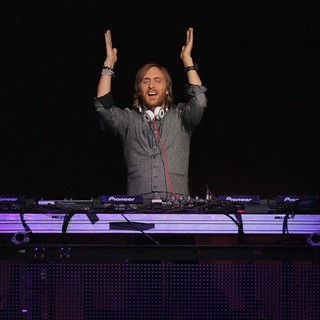 David Guetta in The Y100 Jingle Ball 2011