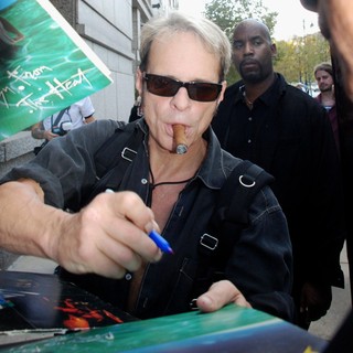 David Lee Roth in David Lee Roth Signs Autographs as He Leaves His Hotel in Philadelphia
