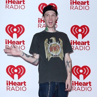 Deadmau5 in 2012 iHeartRadio Music Festival - Day 2 - Arrivals
