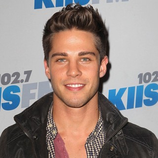 Dean Geyer