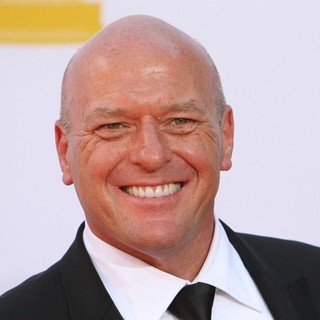 Dean Norris in 64th Annual Primetime Emmy Awards - Arrivals