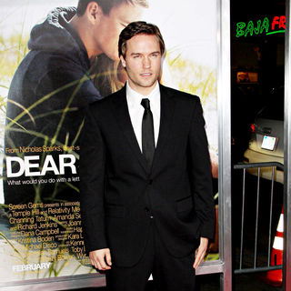 Scott Porter in The Los Angeles Premiere of 'Dear John' - Arrivals