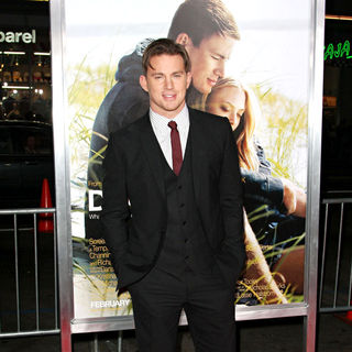 The Los Angeles Premiere of 'Dear John' - Arrivals