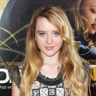 The Los Angeles Premiere of 'Dear John' - Arrivals - dear_john_premiere_25_wenn2730987