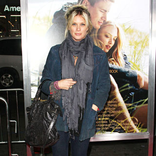 Rachel Hunter in The Los Angeles Premiere of 'Dear John' - Arrivals