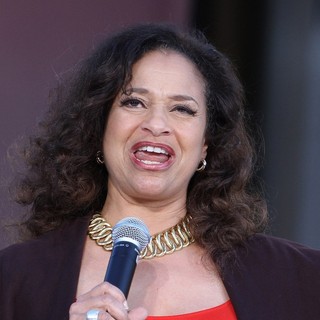 Debbie Allen in Michael Jackson's Family and Children Immortalized Their Late Father in Cement