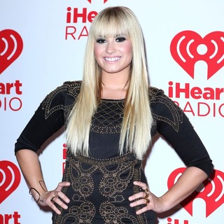 Demi Lovato in 2012 iHeartRadio Music Festival - Day 1 - Arrivals