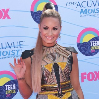 Demi Lovato in The 2012 Teen Choice Awards - Arrivals