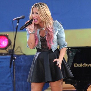 Demi Lovato in Demi Lovato Performs as Part of Good Morning America's Summer Concert Series