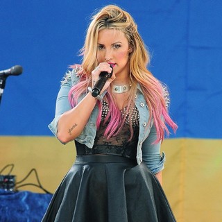 Demi Lovato in Demi Lovato Performs as Part of Good Morning America's Summer Concert Series