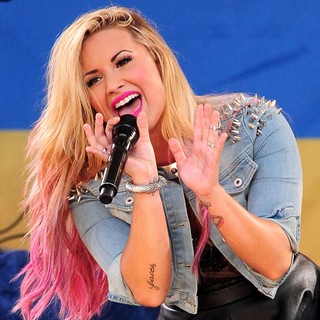Demi Lovato in Demi Lovato Performs as Part of Good Morning America's Summer Concert Series