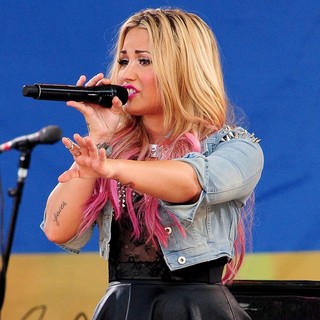 Demi Lovato in Demi Lovato Performs as Part of Good Morning America's Summer Concert Series
