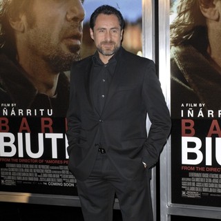 Demian Bichir in Los Angeles Premiere of Biutiful - Arrivals