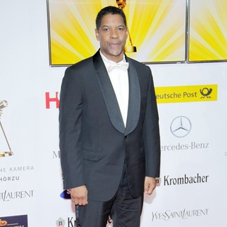 Denzel Washington in The 47th Annual Goldene Kamera Awards - Red Carpet Arrivals