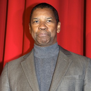 Denzel Washington in The German Flight Premiere